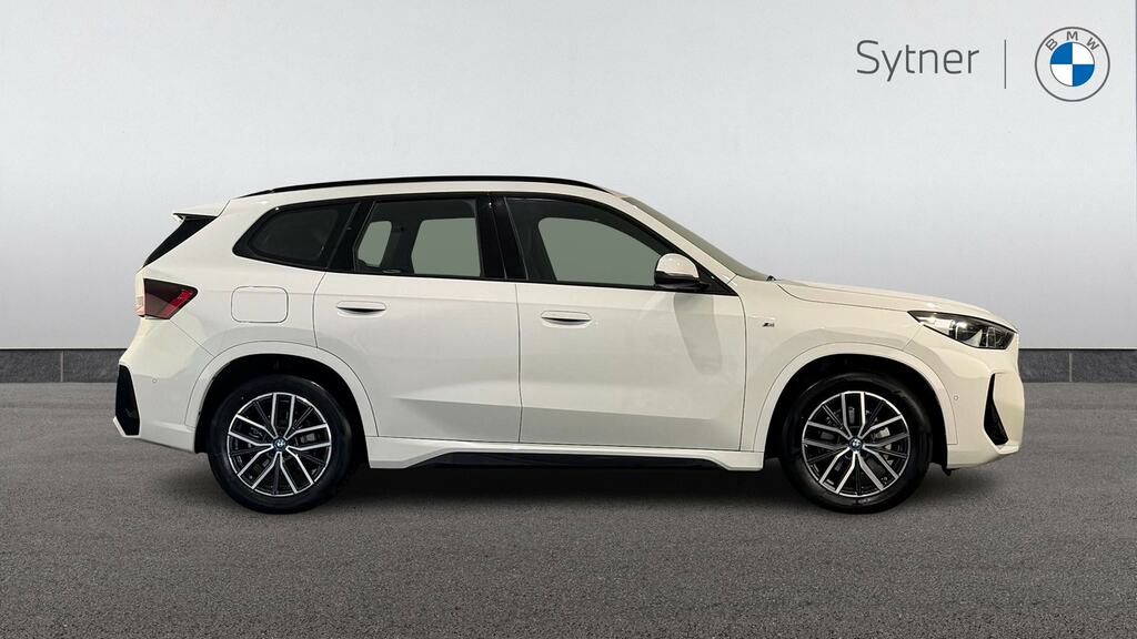BMW iX1 150Kw Edrive20 M Sport 65Kwh White #3