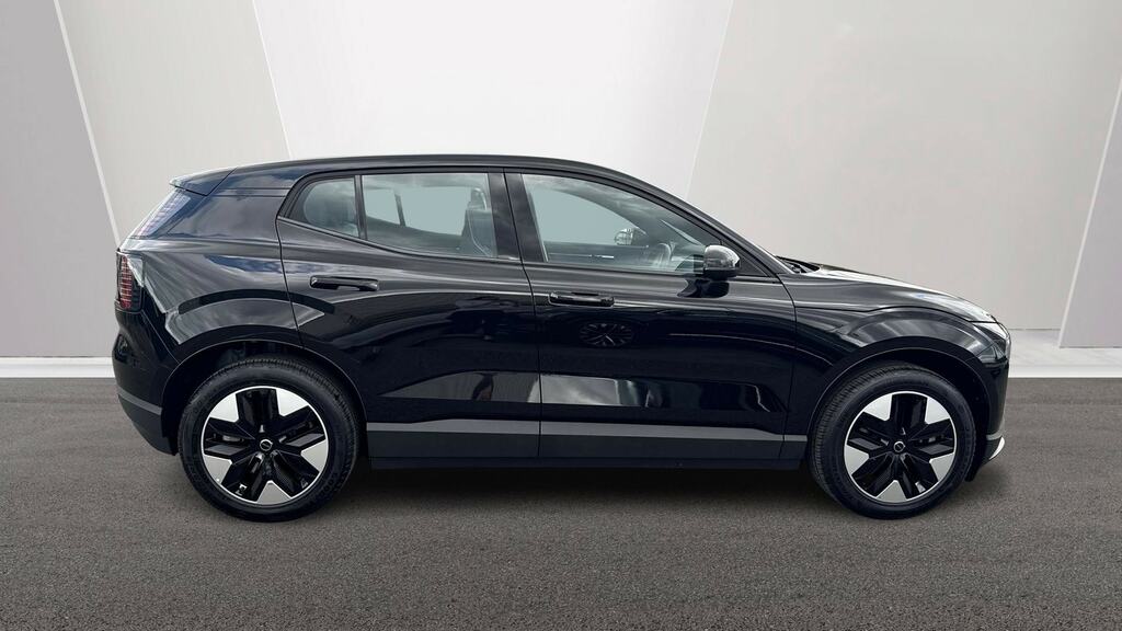 Volvo EX30 200Kw Sm Extended Range Core 69Kwh OW75YMM Black #3