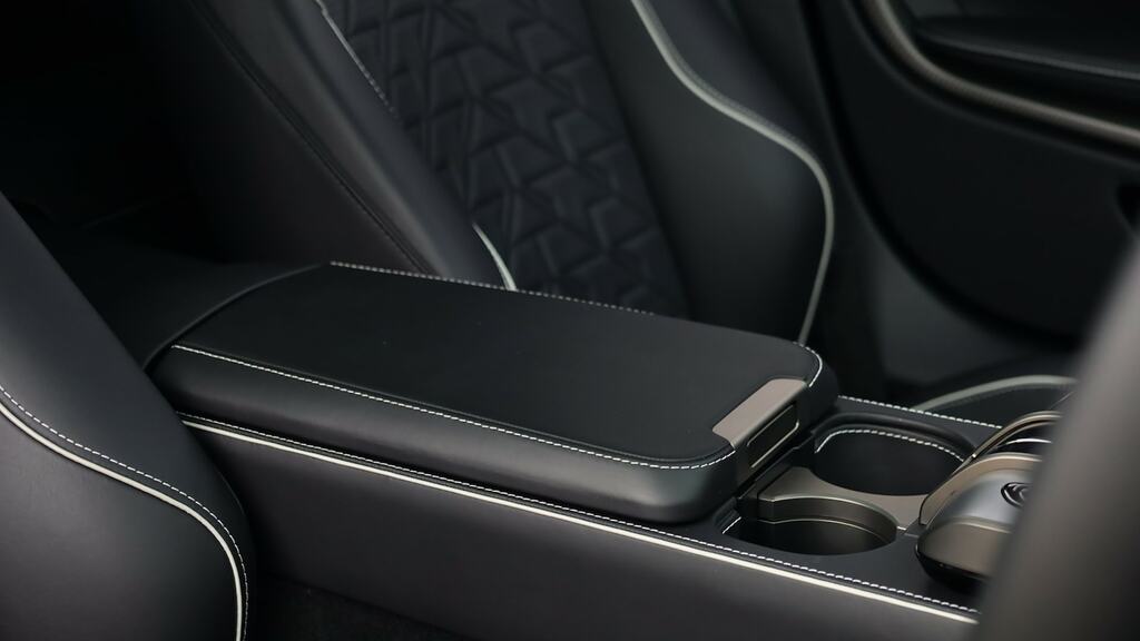 Aston Martin Vanquish V12 2dr Auto Black #17