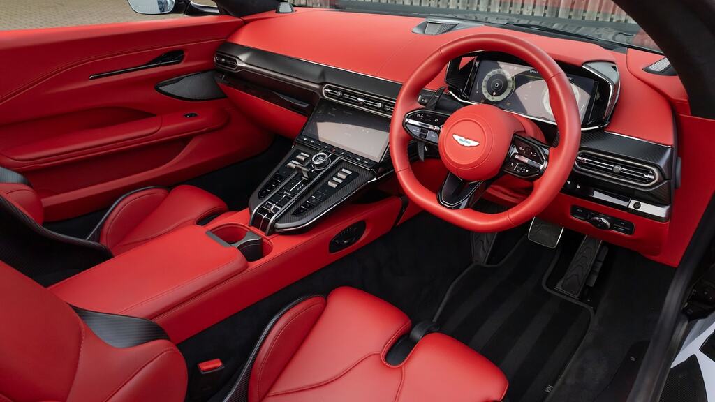 Aston Martin Vantage V8 2dr Auto Silver #5