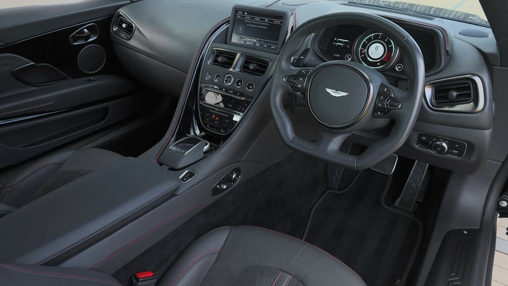 Aston Martin DB11 V8 528 Touchtronic Black #3