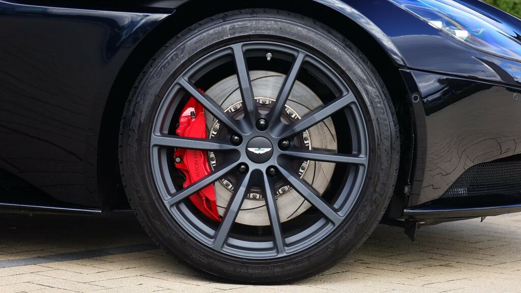Aston Martin DB11 V8 528 Touchtronic Black #4