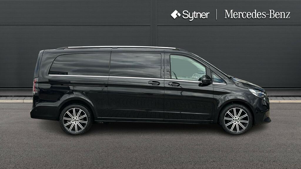 Mercedes-Benz V Class V220 D Premium 9G-tronic Extra Long Black #4