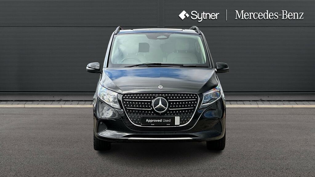 Mercedes-Benz V Class V220 D Premium 9G-tronic Extra Long Black #6
