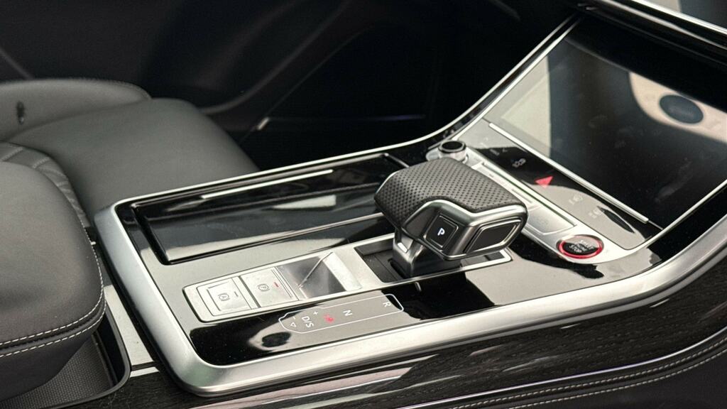 Audi Q8 Sq8 Tfsi Quattro Black Edition Tiptronic Black
