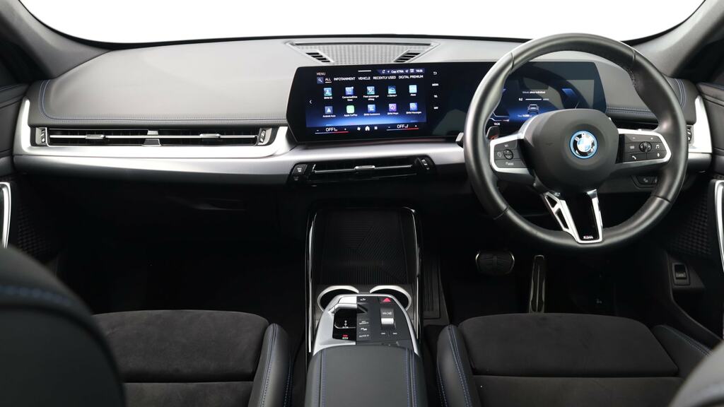 BMW iX1 230Kw Xdrive30 M Sport 65Kwh Blue #4