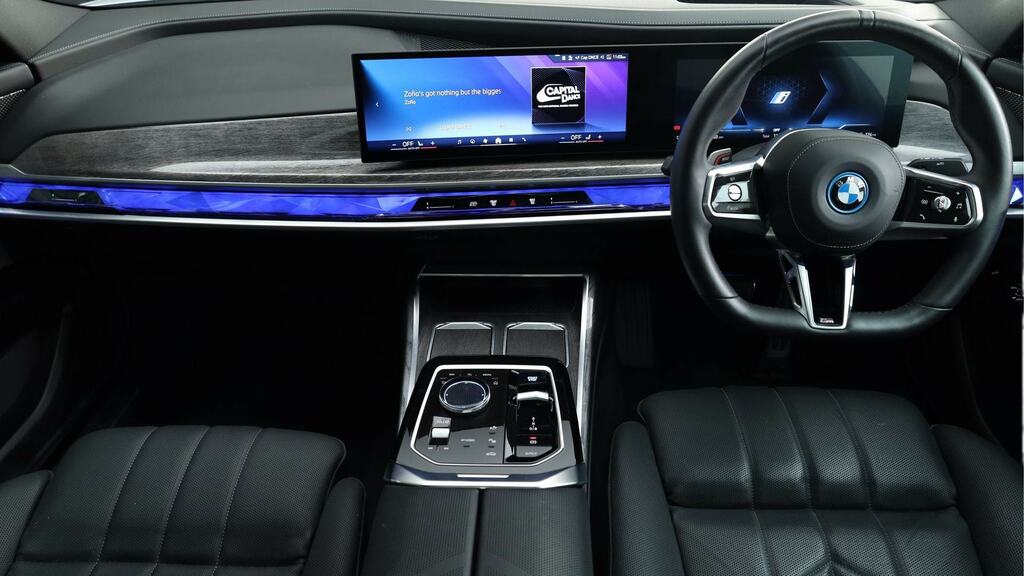 BMW i7 335Kw Edrive50 M Sport 105.7Kwh Grey #4
