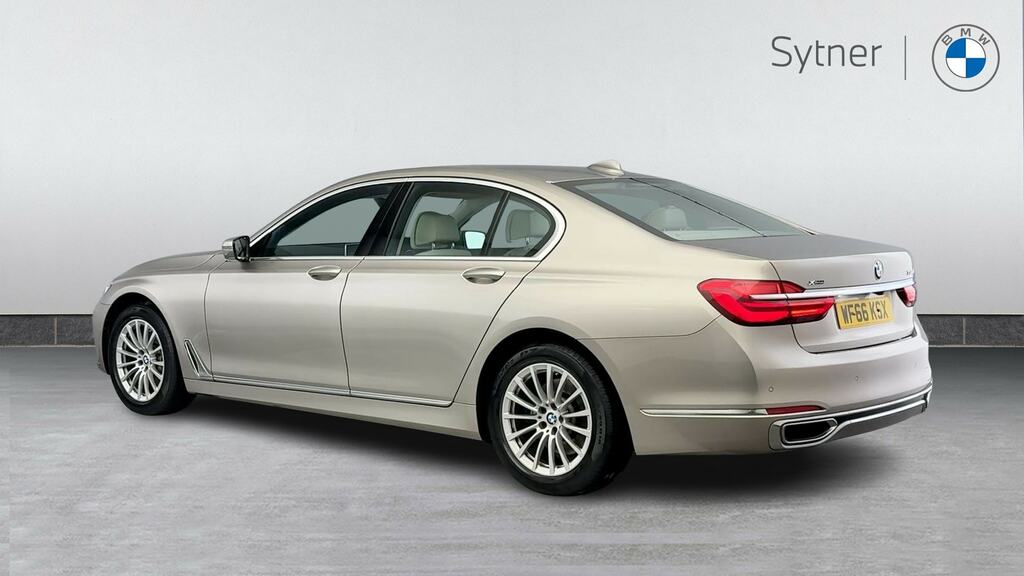 BMW 7 Series 730D Xdrive Exclusive Silver #2