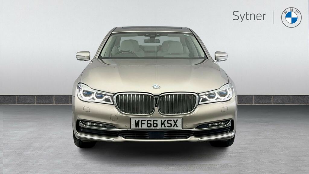 BMW 7 Series  Black #16