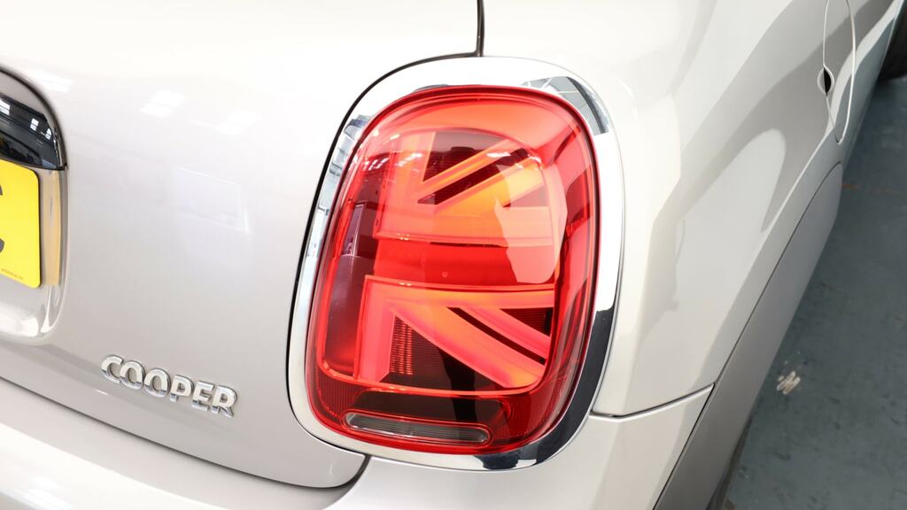 Mini Convertible Cooper Exclusive Silver #24