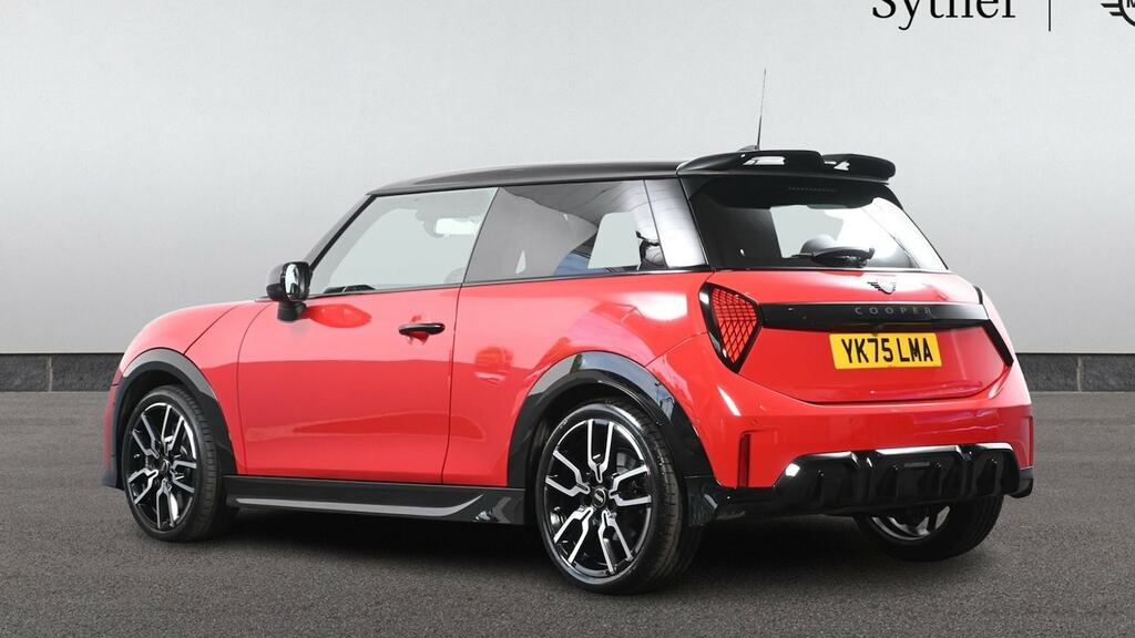 Mini Hatch 1.5 C Sport Level 2 YK75LMA Red #2