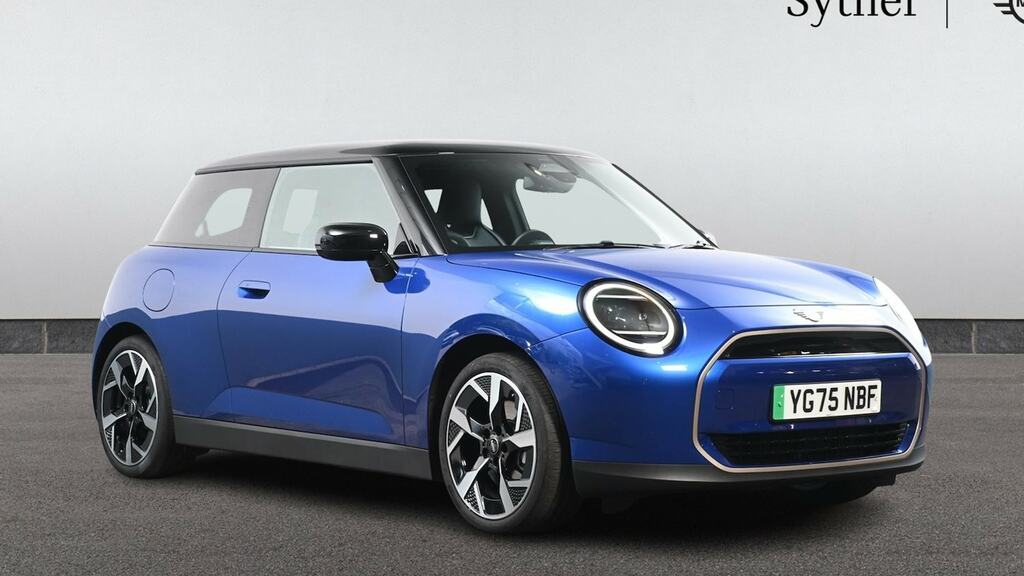 Mini Hatch 135Kw E Exclusive Level 2 41Kwh YG75NBF Blue