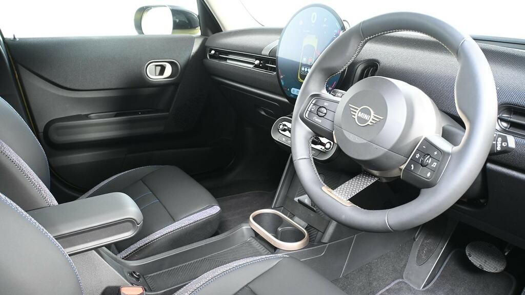 Mini Hatch 1.5 C Classic Level 1 YK75RSB Yellow #6
