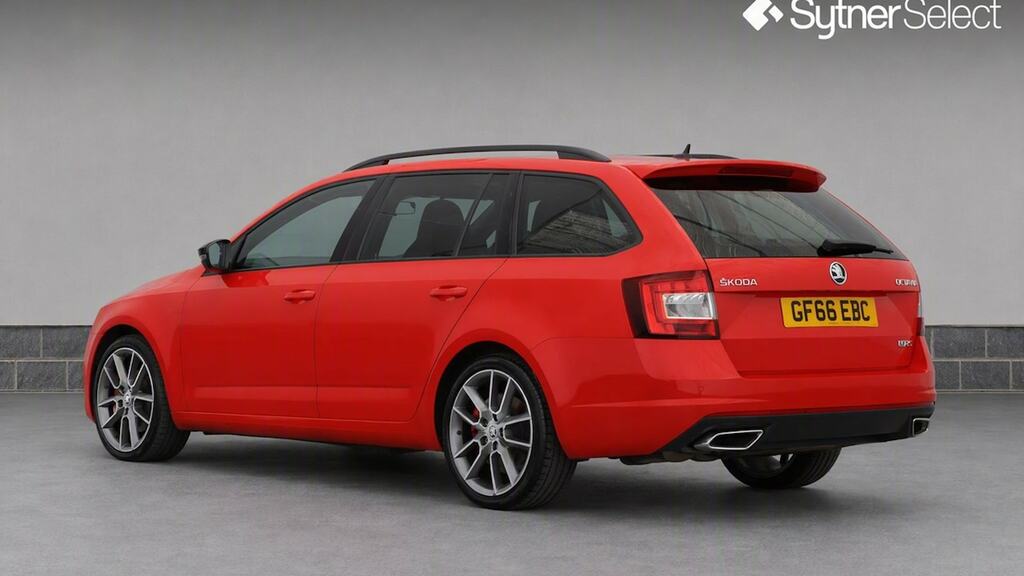 Skoda Octavia 2.0 Tdi Cr Vrs Red #3