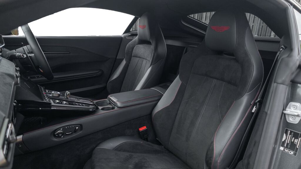 Aston Martin Vantage V8 2dr Auto Blue #18