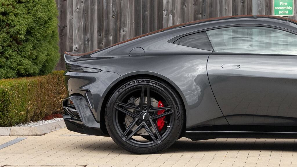Aston Martin Vantage V8 2dr Auto Blue #24