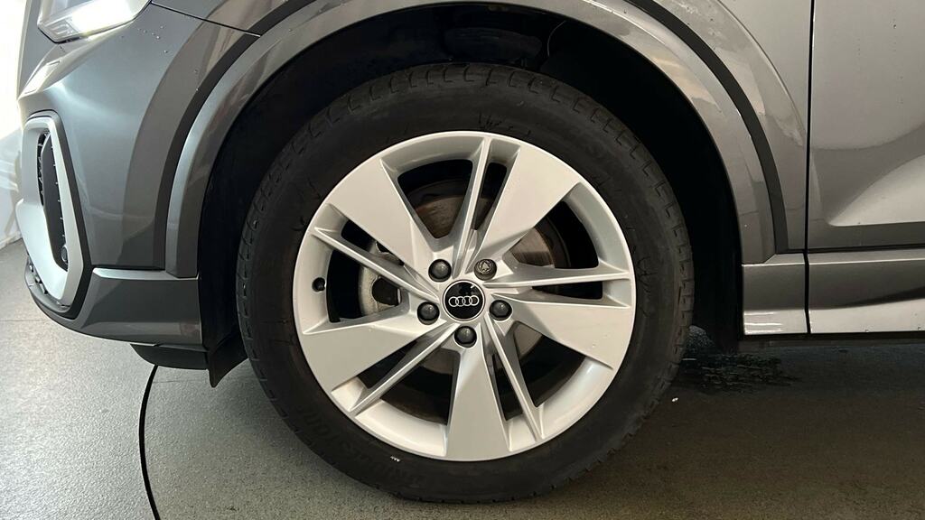 Audi Q2 35 Tfsi S Line OW75BBN Grey #5