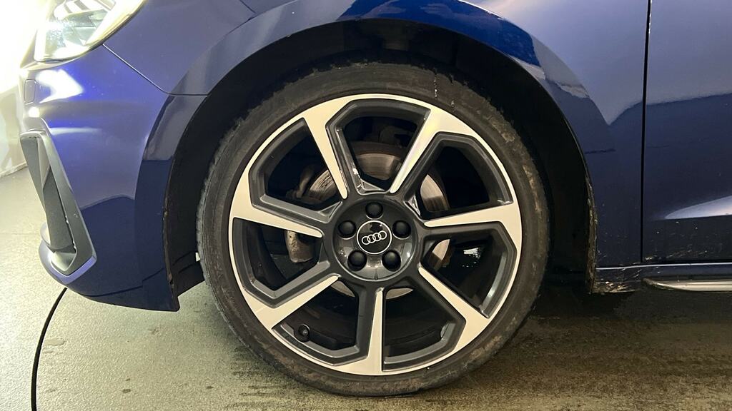 Audi A1 30 Tfsi 110 Black Edition PX73ONM Blue #5