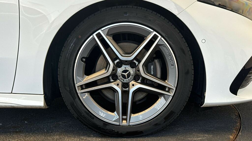 Mercedes-Benz A Class A200 Amg Line Executive PX23JXU White #5