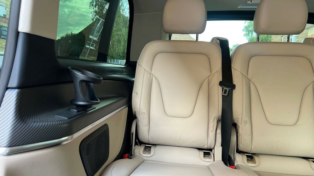 Mercedes-Benz V Class V300 D Premium Amg Line 9G-tronic Long Black #6