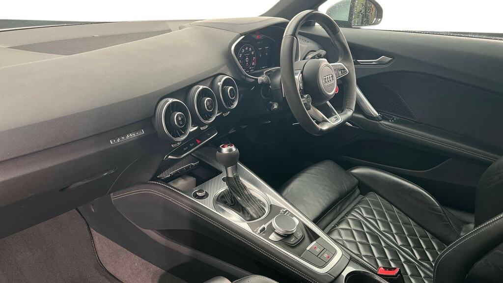 Audi TT RS 2.5T Fsi Tt Rs Quattro S Tronic Black #2