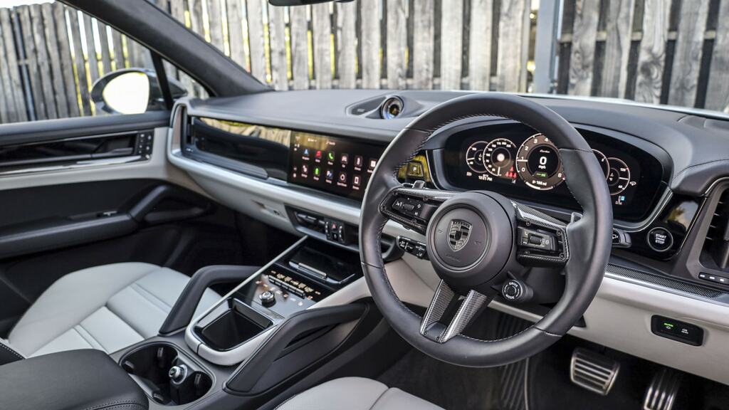 Porsche Cayenne Turbo E-hybrid Tiptronic S FJ26XWA Grey #3