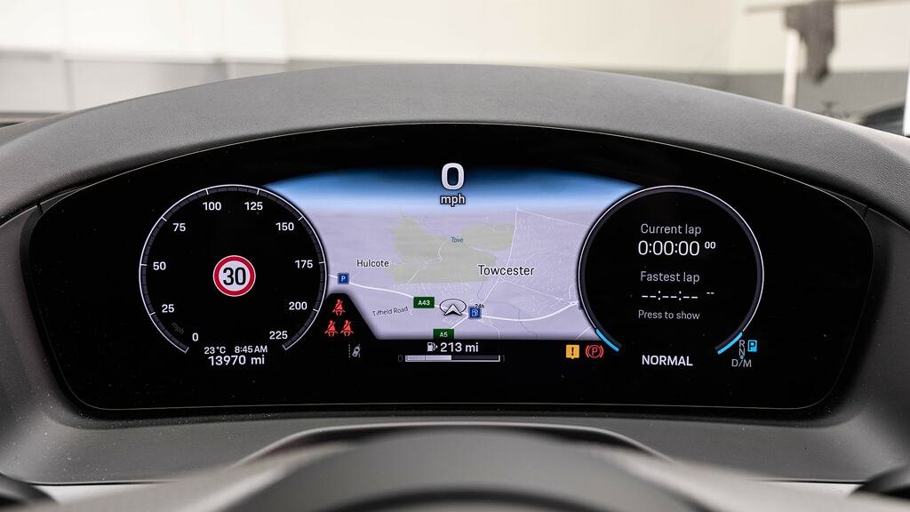 Porsche Panamera Automatic #16