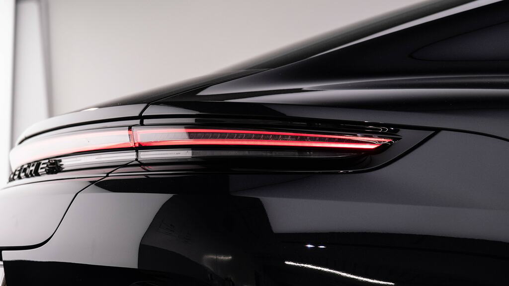 Porsche Panamera Automatic #23