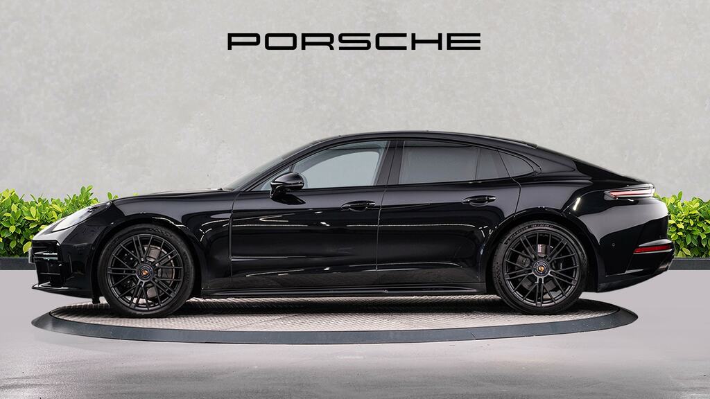 Porsche Panamera 4.0 V8 Gts Pdk Black #4
