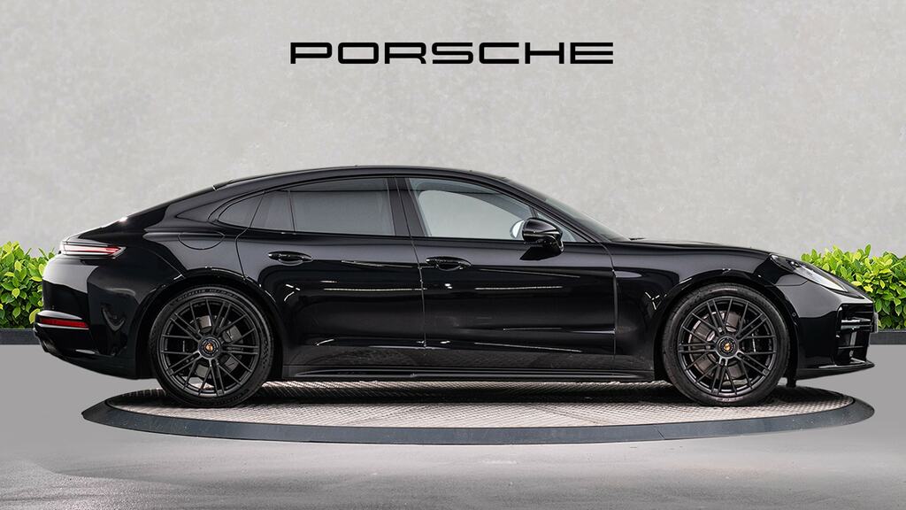 Porsche Panamera Automatic #8