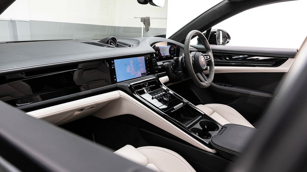 Porsche Panamera Automatic #13