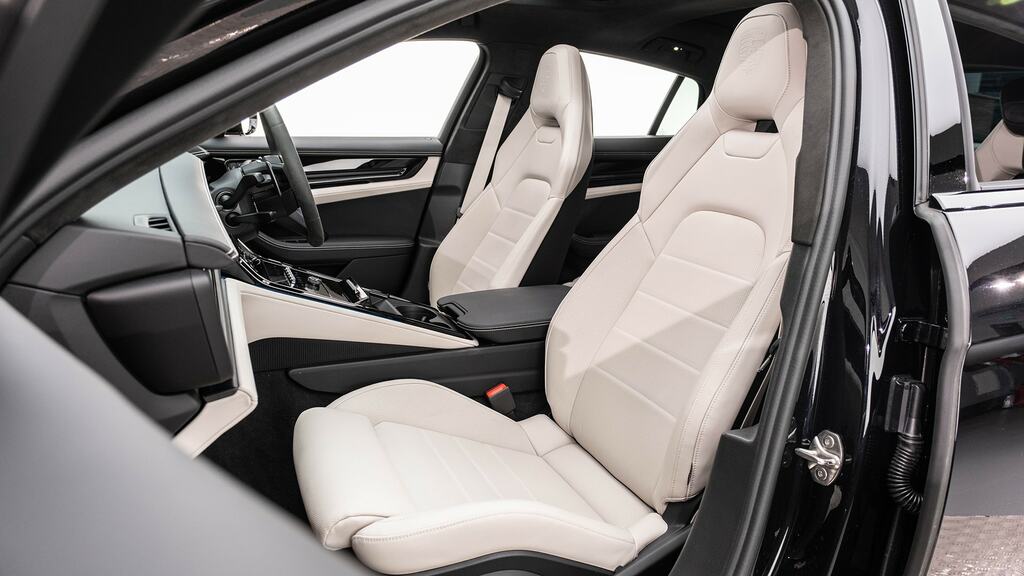 Porsche Panamera Automatic #14