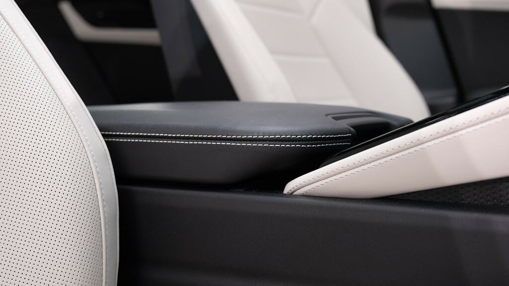 Porsche Panamera Automatic #41