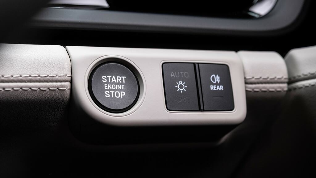 Porsche Panamera Automatic #28