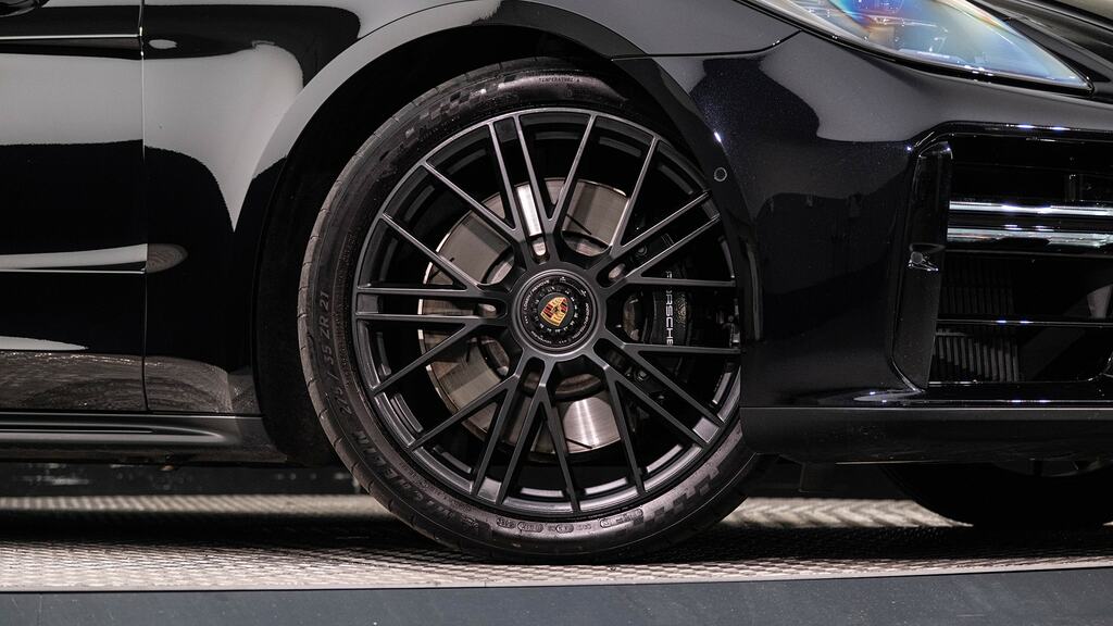 Porsche Panamera Automatic #9