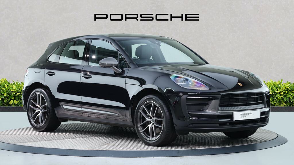 Porsche Macan T Pdk GV23NYN Black