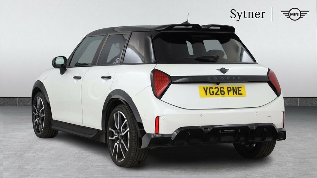 Mini Hatch 1.5 C Sport Level 2 YG26PNE White #2