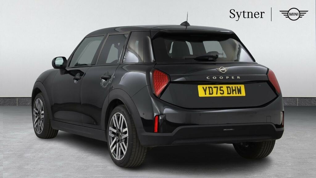 Mini Hatch 1.5 C Classic Level 2 YD75DHW Black #2