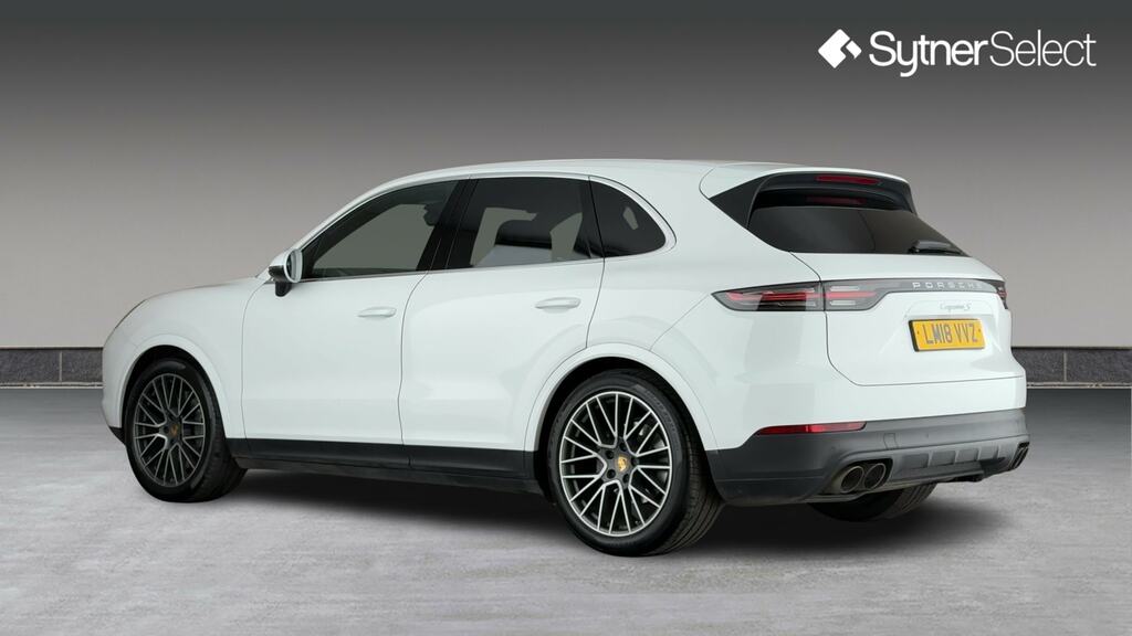 Porsche Cayenne S Tiptronic S LM18VVZ White #2