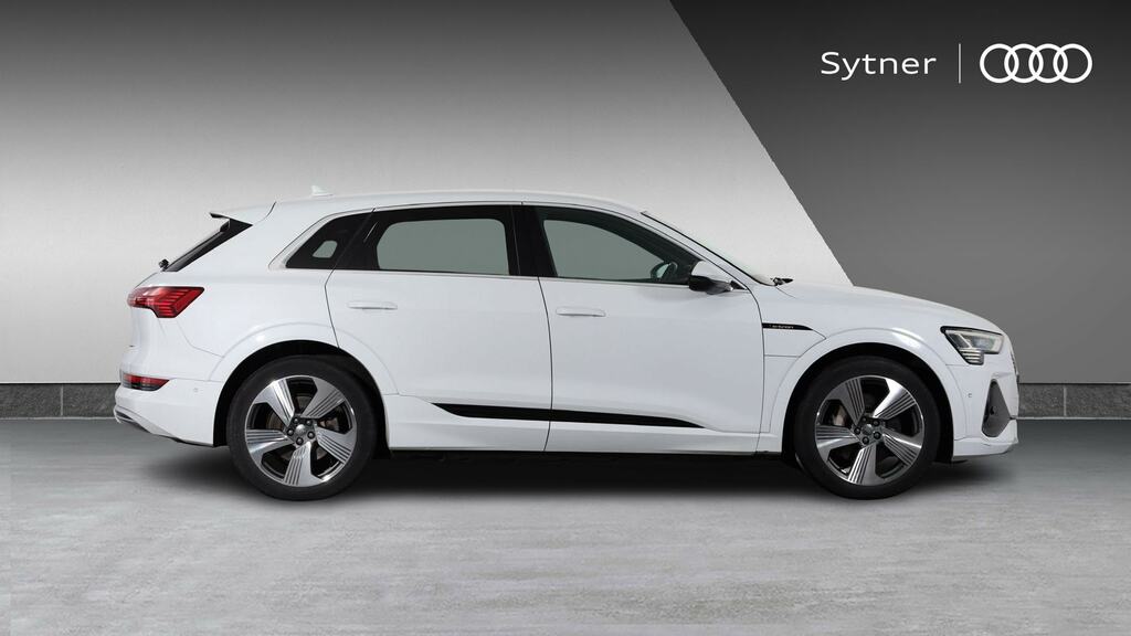 Audi E-tron 230Kw 50 Quattro 71Kwh S Line White #4