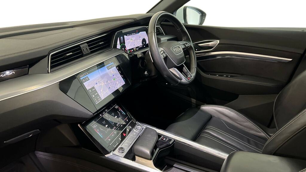 Audi E-tron 230Kw 50 Quattro 71Kwh S Line White #2