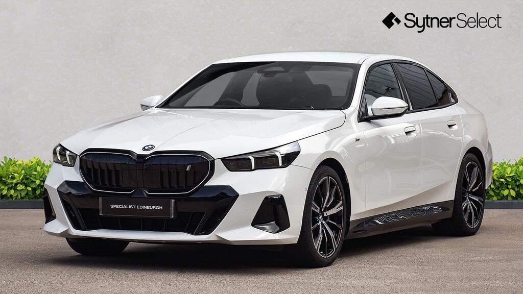 BMW i5 250Kw Edrive40 M Sport Pro 84Kwh Comf White #4