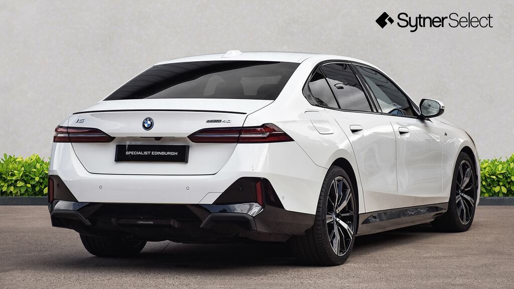BMW i5 250Kw Edrive40 M Sport Pro 84Kwh Comf White #5