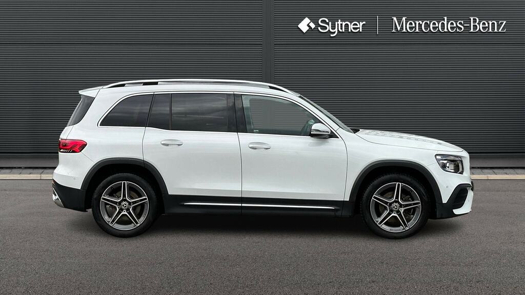Mercedes-Benz GLB Class Glb 200 Amg Line Premium 7G-tronic White #4