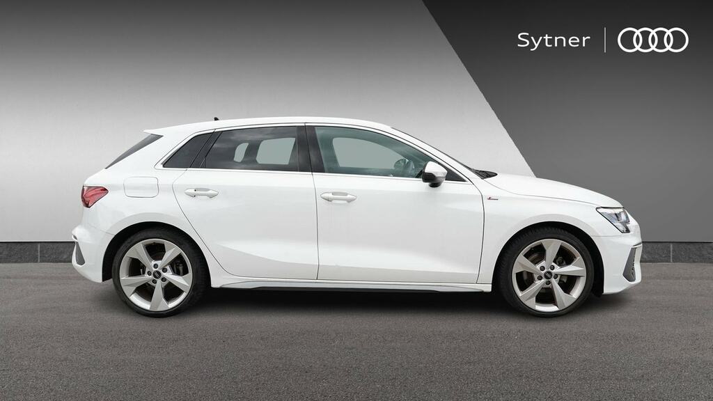 Audi A3 30 Tfsi S Line S Tronic CY72AYZ White #4