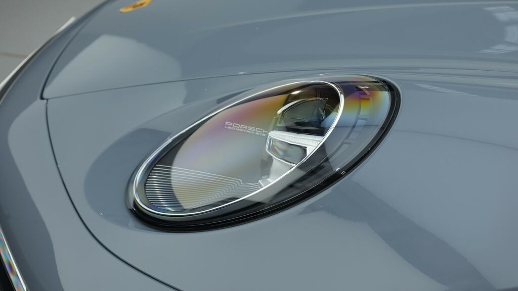 Porsche 911 2dr Pdk Silver #35