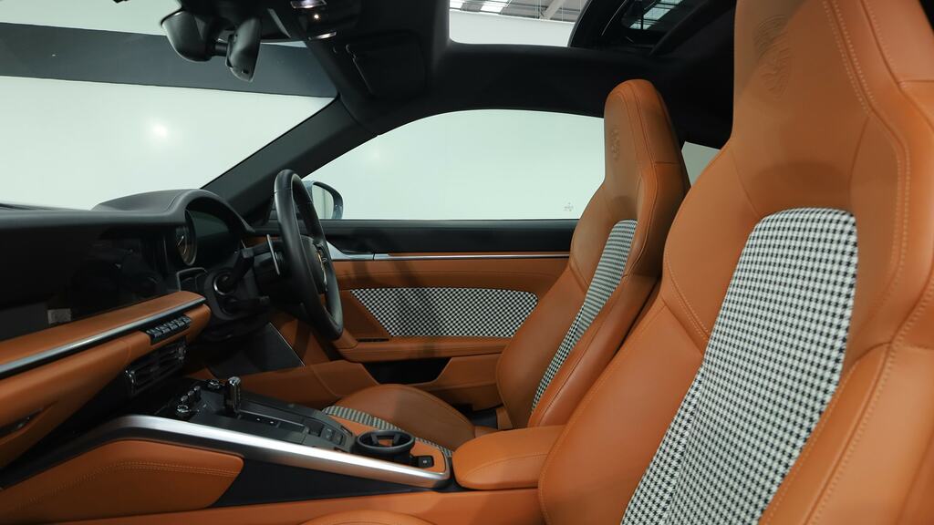 Porsche 911 2dr Pdk Silver #22