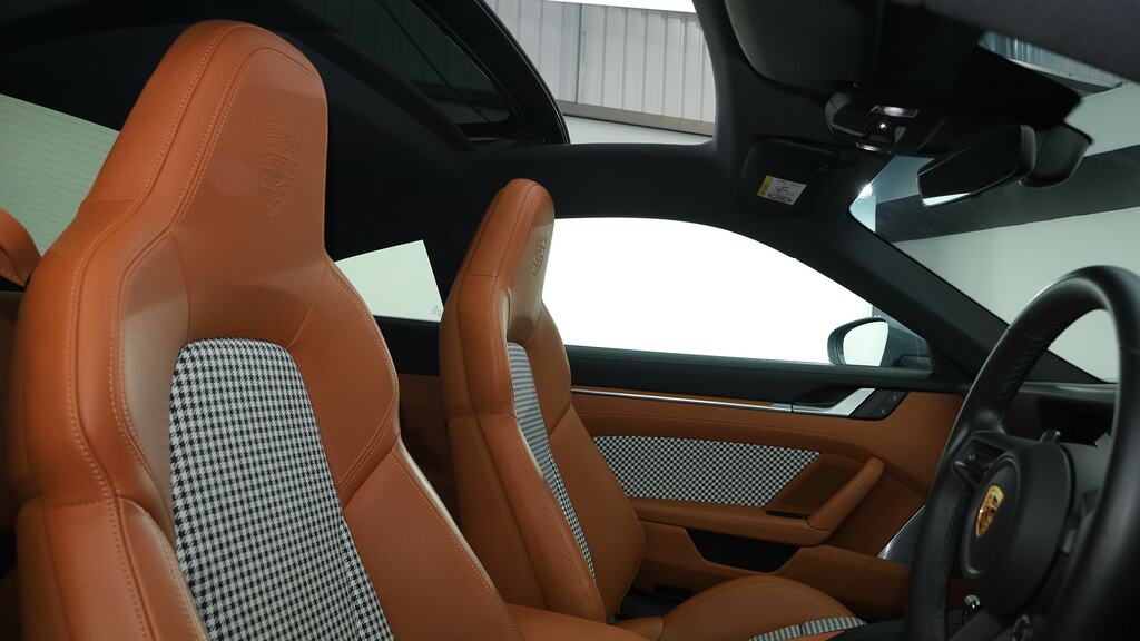 Porsche 911 2dr Pdk Silver #28