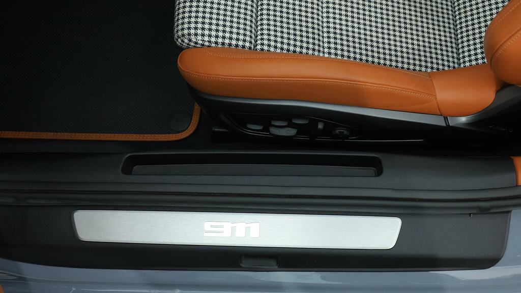 Porsche 911 2dr Pdk Silver #19