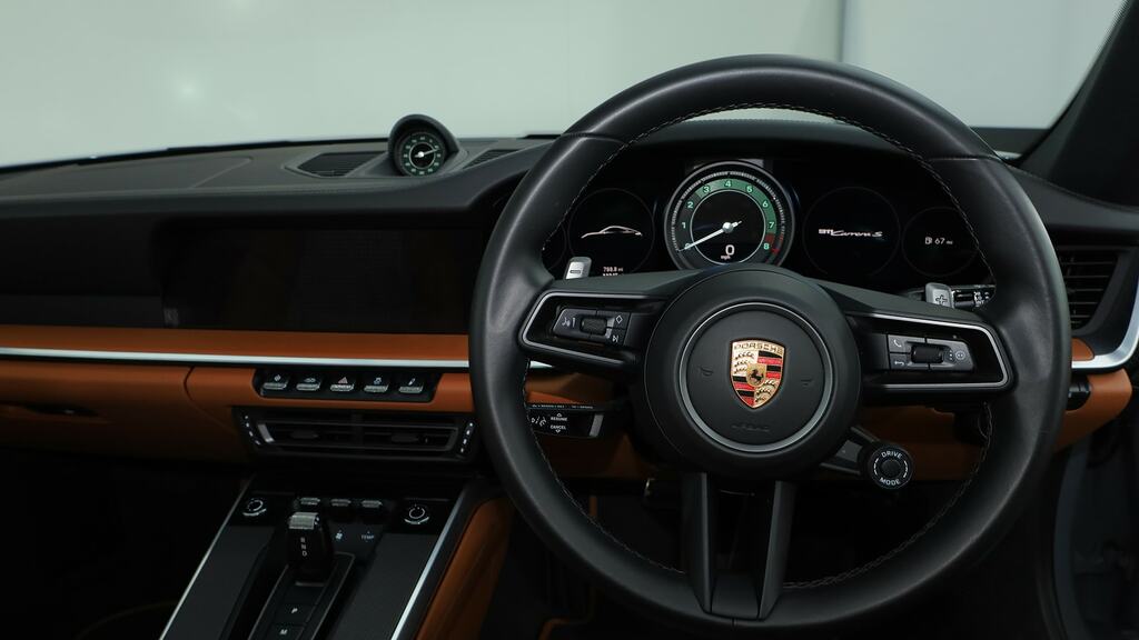 Porsche 911 2dr Pdk Silver #8